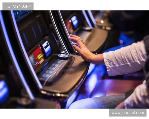 真人老虎机游戏带你体验真实赌场的刺激与乐趣，感受现场互动的极致快感